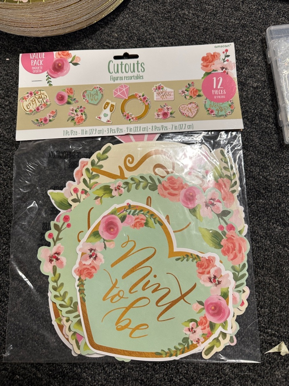 Amscan Mint to Be Floral Cutouts – Mint, Pink & Gold Party Decor
